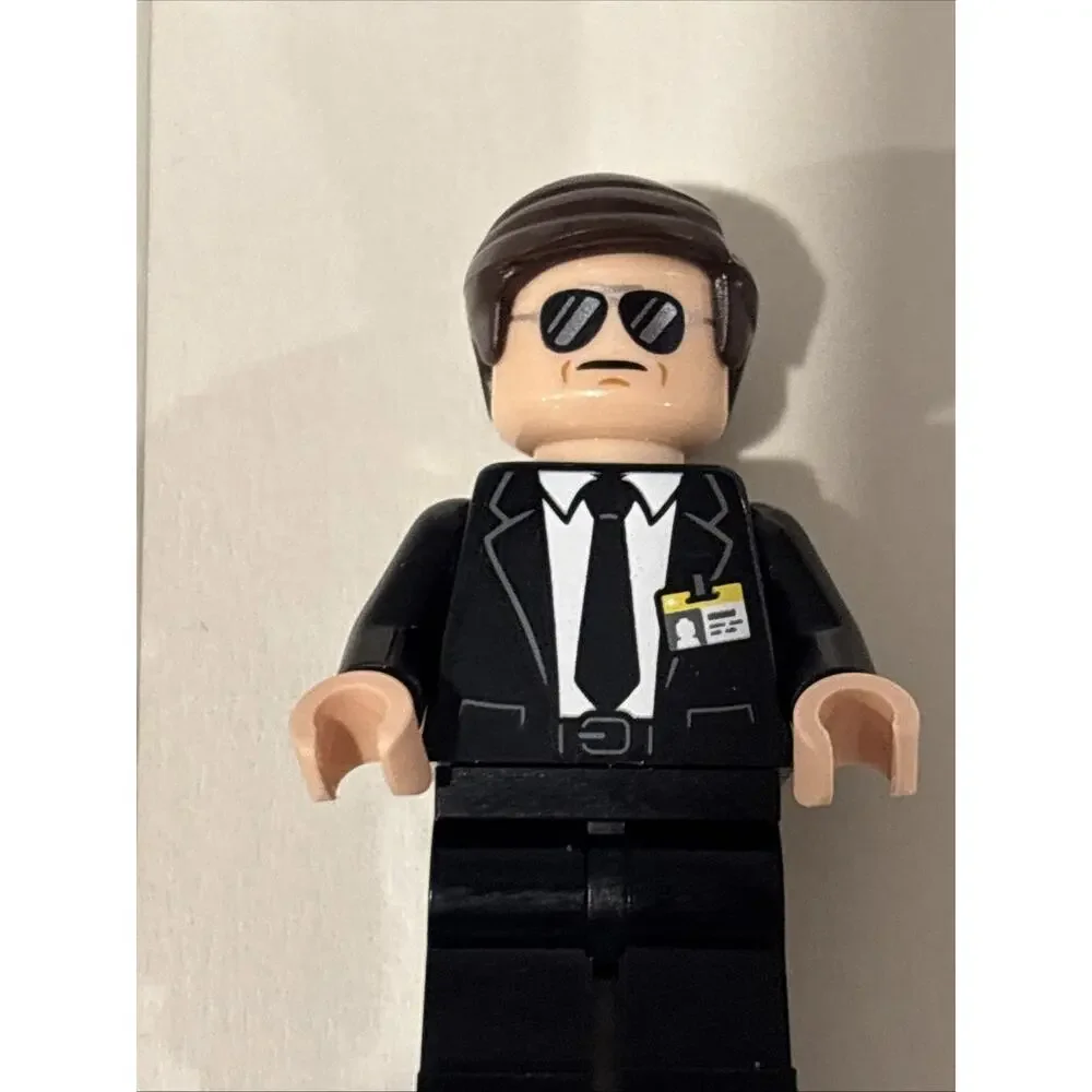 Lego Marvel Phil Coulson Minifigure #sh1131 Set #76354 SHEILD Helicarrier New